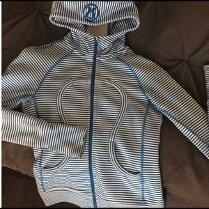Lululemon Scuba II Hoodie Blue Stripe - Size 4